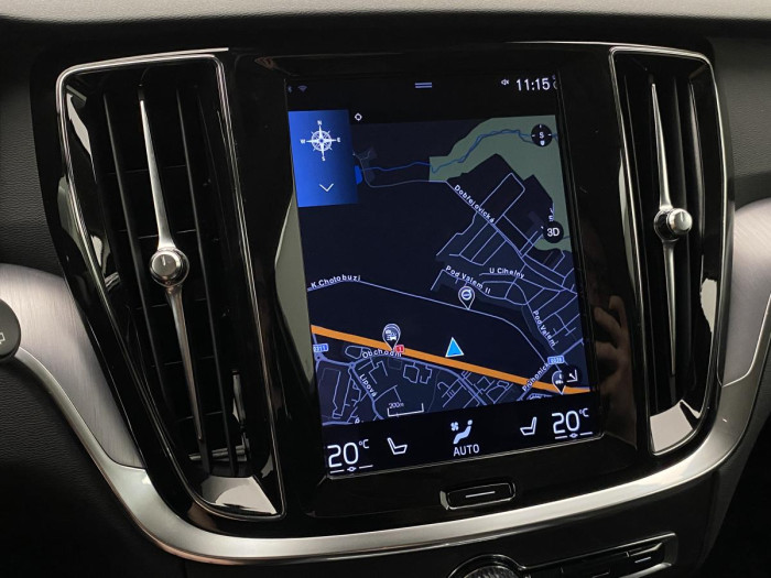 Volvo V60 CC B4 AWD MOMENTUM REZERVACE 2.0 CC CC Momentum