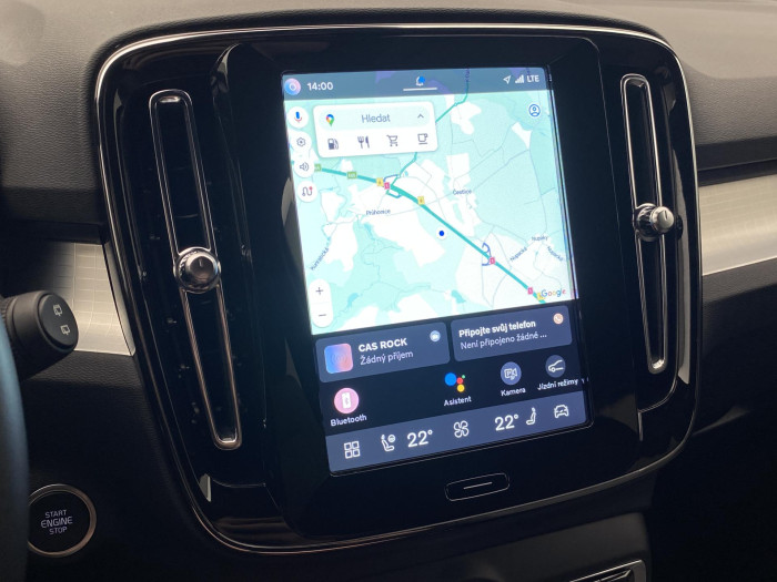 Volvo XC40 B3 DARK PLUS AUT CZ