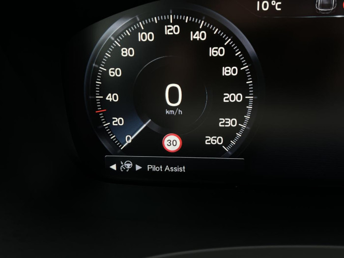 Volvo V90 D4 AWD MOMENTUM Aut 2.0 d Momentum