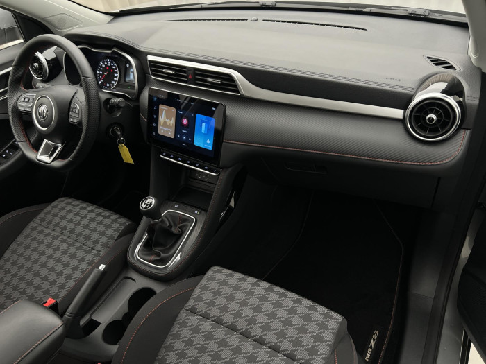 MG ZS 1.5 ESSENTIAL PLUS CZ 1.maj.