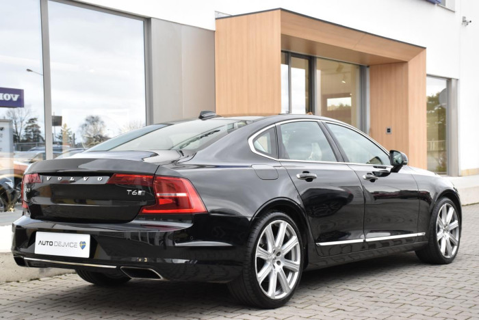 Volvo S90 T6 AWD INSCRIPTION REZERVACE