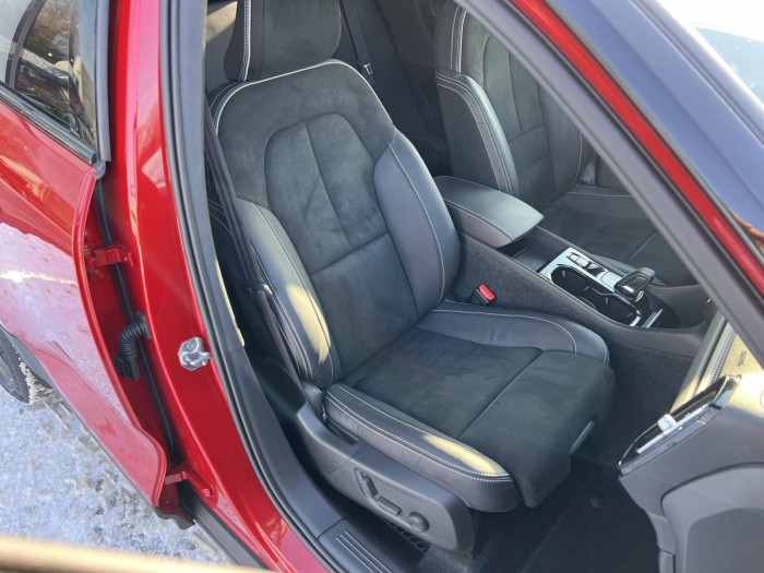 Volvo XC40 T5 R-DESIGN RECHARGE Aut 1.maj