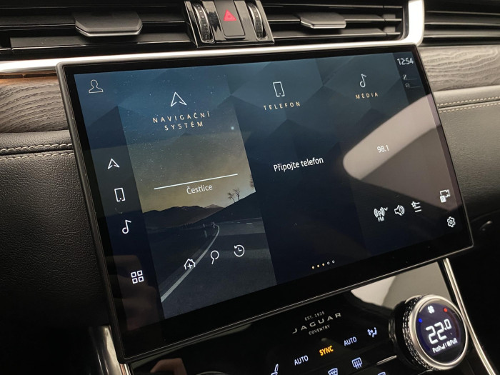 Jaguar XF D200 R-DYNAMIC SE AWD AUT 2.0 d Dynamic SE