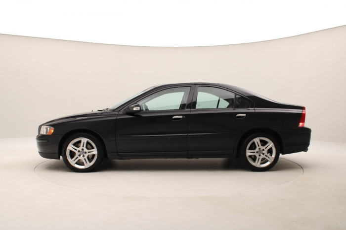 Volvo S60 D5 2.4D CZ 2.4 d d