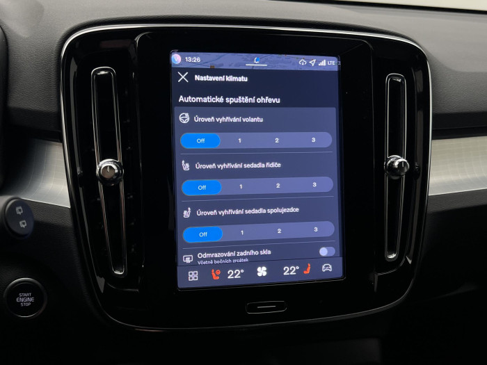 Volvo XC40 B3 CORE AUT CZ 1.maj.