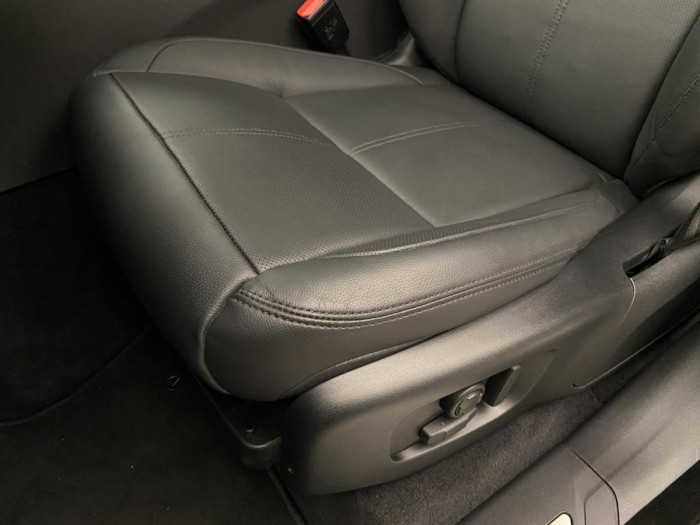 Land Rover Range Rover Velar REZERVACE!