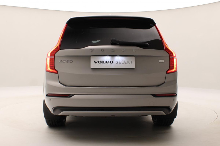 Volvo XC90 T8 AWD RECHARGE REZERVACE