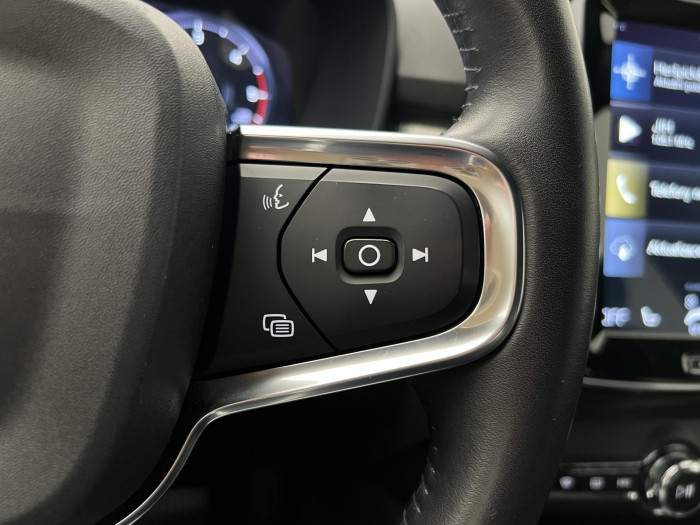 Volvo XC40 D4 AWD MOMENTUM AUT 2.0 d Momentum