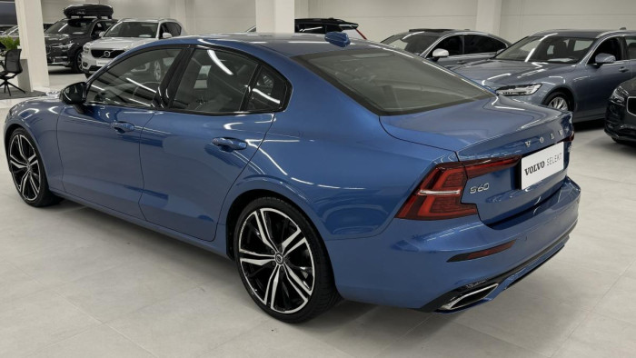 Volvo S60 B5 AWD R-DESIGN AUT 1.maj. CZ