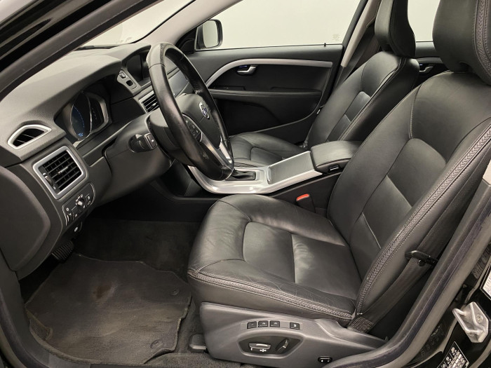 Volvo XC70 D4 AWD SUMMUM AUT CZ 2.4 d Summum