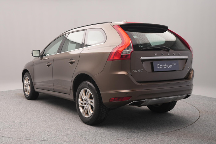 Volvo XC60 D4 MOMENTUM AUT CZ 2.4 d Momentum