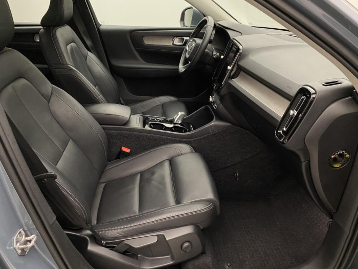 Volvo XC40 D3 INSCRIPTION AUT REZERVACE 2.0 d