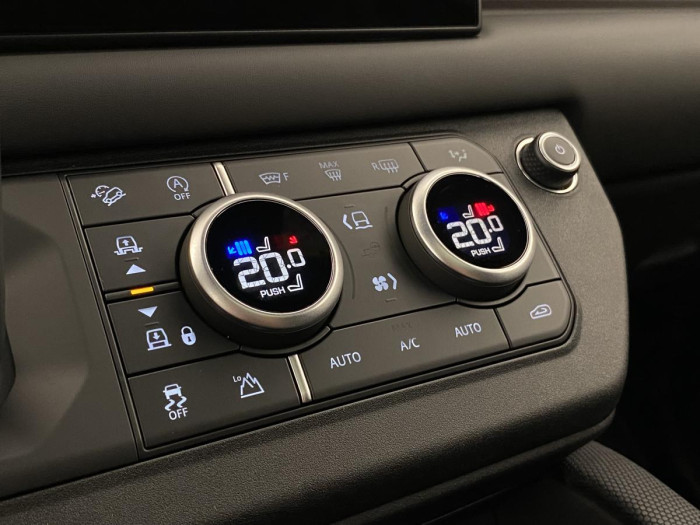 Land Rover Defender 110 V8 P525 AWD AUT REZERVACE 5.0 V8