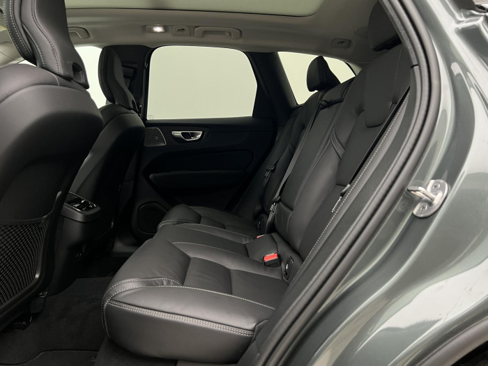 Volvo XC60 B5 AWD DARK ULTRA AUT