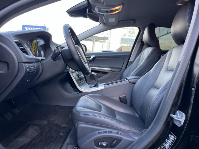 Volvo S60 D3 SUMMUM NAVIGACE 2.0 d Summum