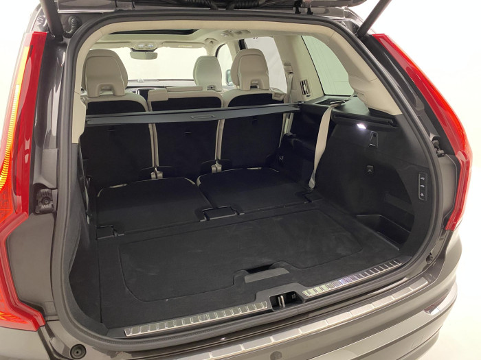 Volvo XC90 B5 AWD BRIGHT ULTRA REZERVACE