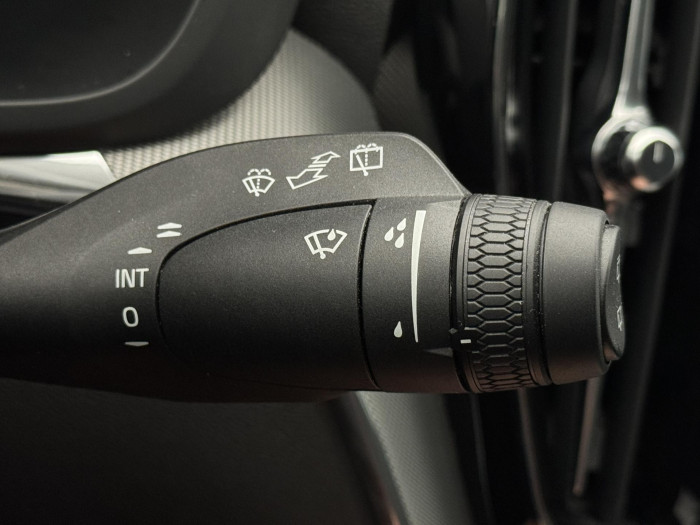 Volvo XC60 B4 AWD DARK PLUS REZERVACE