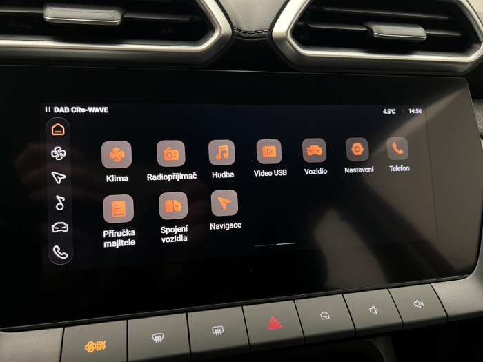 MG ZS 1.5 EXCITE CZ 1.maj.