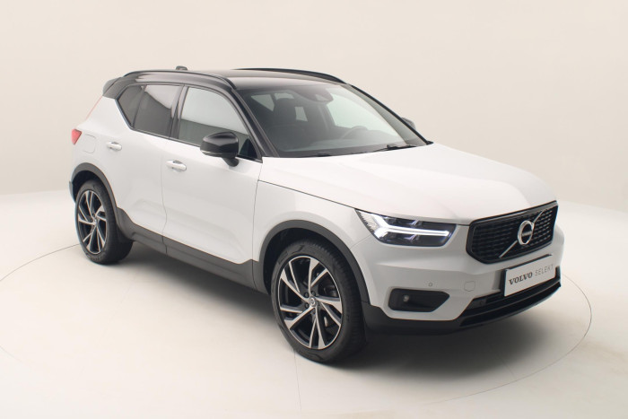 Volvo XC40 B4 AWD R-DESIGN AUT CZ