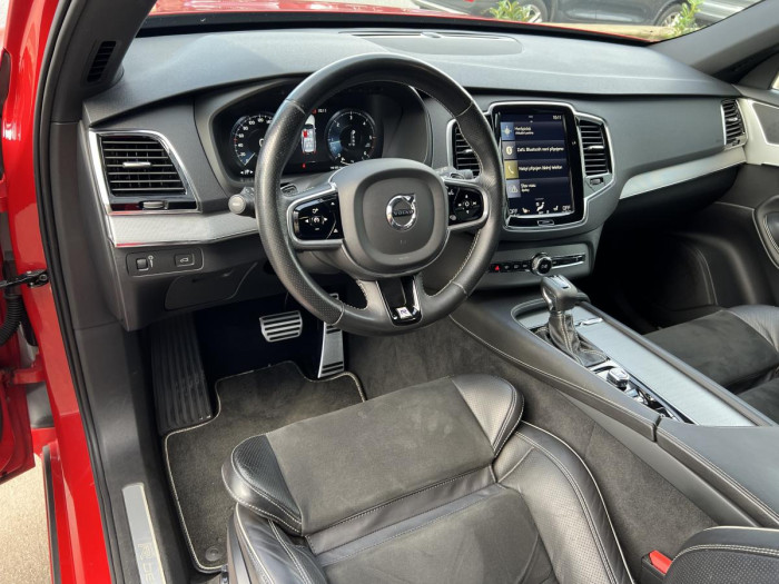 Volvo XC90 D5 AWD R-DESIGN 7MÍSTNÁ Aut 2.0 d