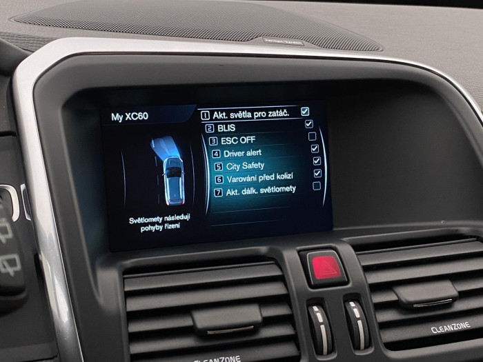 Volvo XC60 D5 AWD R-DESIGN AUT PANORAMA 2.4 d Panorama