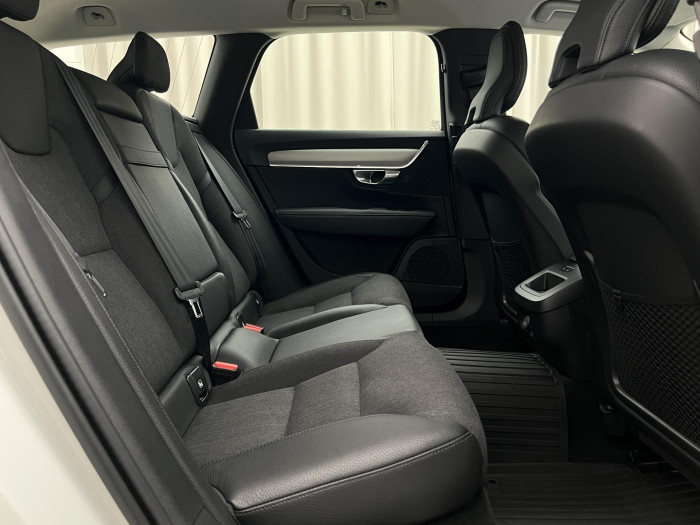 Volvo V90 B4 MOMENTUM AUT 2.0 Momentum