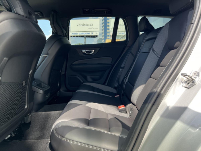Volvo V60 B4 R-DESIGN Aut 1.maj.