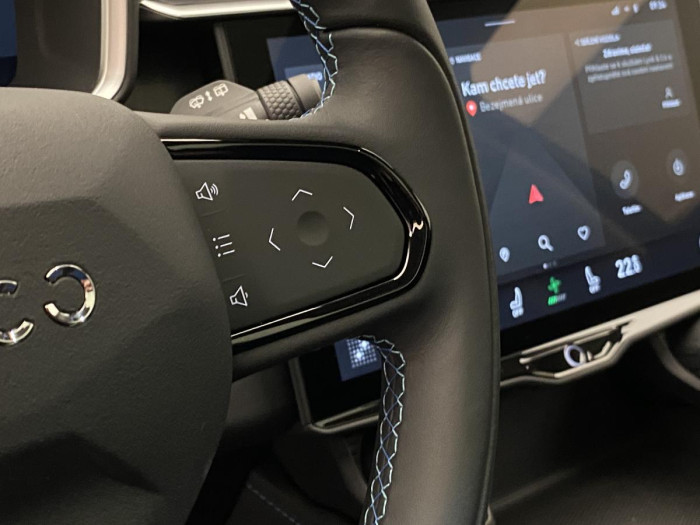 Lynk & Co 01 PHEV DCT AUT 1.maj