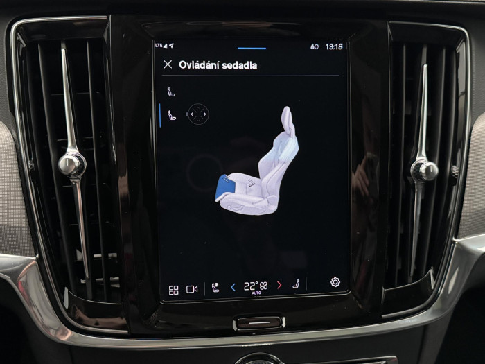 Volvo V90 CC B4 AWD PLUS REZERVACE