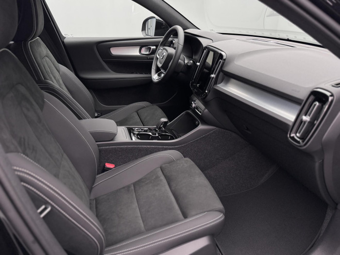 Volvo XC40 B3 AUT BLACK EDITION ULTRA 2.0 Edition