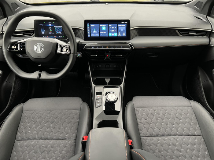 MG MG3 EXCLUSIVE HYBRID+ AUT CZ 1.maj 1.5 Exclusive