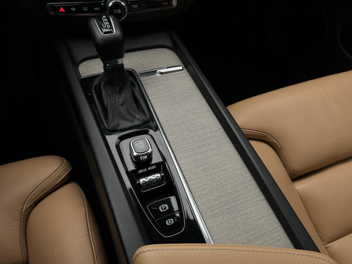 Volvo XC60 D4 AWD INSCRIPTION AUT CZ 2.0 d