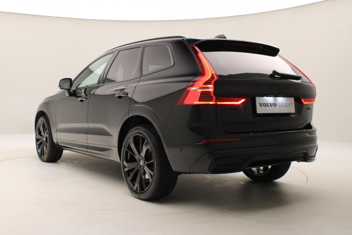 Volvo XC60 B5 AWD ULTIMATE BE REZERVACE