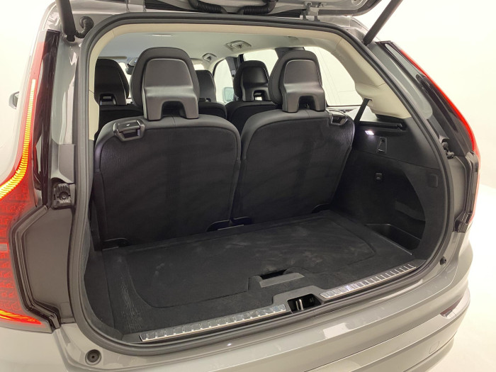 Volvo XC90 T8 AWD RECHARGE CORE AUT CZ 7m