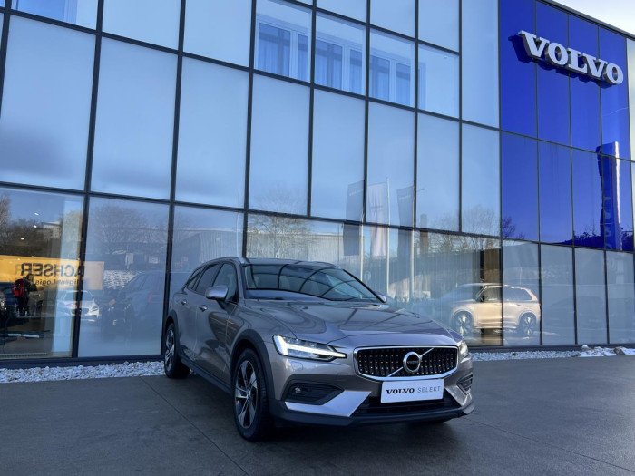 Volvo V60 CROSS COUNTRY B4 AWD Aut 1.maj