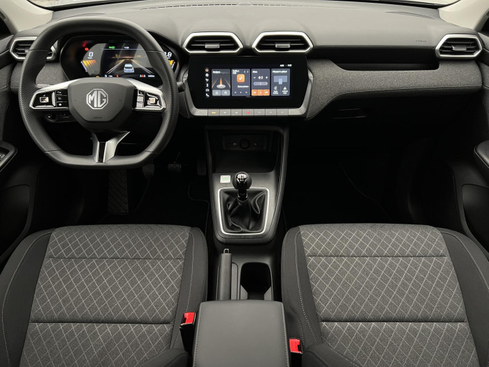 MG ZS 1.5 EXCITE CZ 1.maj.