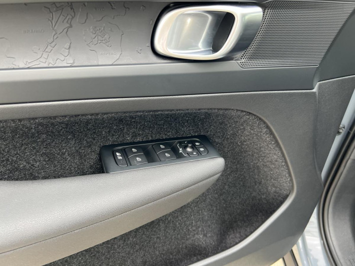 Volvo XC40 T2 ESSENTIAL CZ