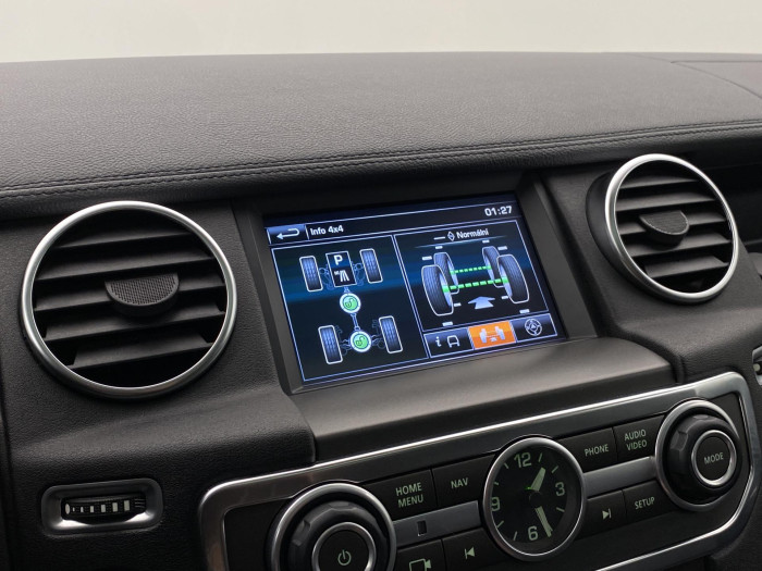 Land Rover Discovery 4 3.0SDV6 HSE AWD REZERVACE