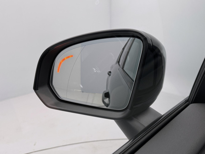Volvo XC40 B3 AUT DARK PLUS