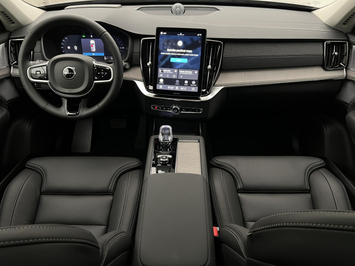 Volvo XC90 T8 AWD RECHARGE DARK PLUS AUT