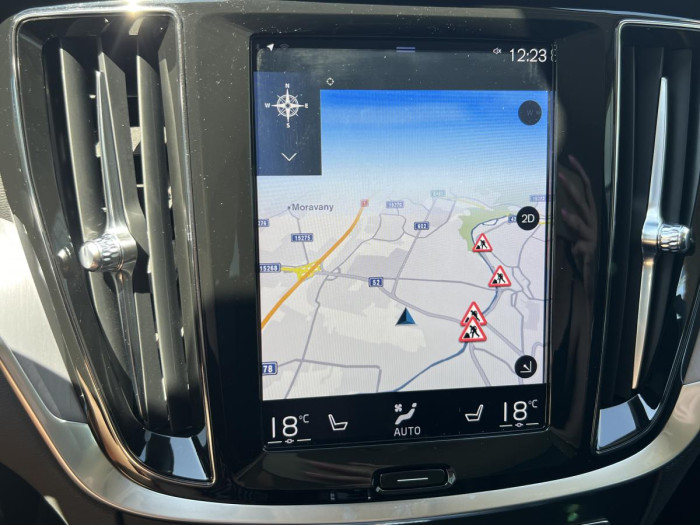 Volvo V60 D3 MOMENTUM Aut CZ REZERVACE 2.0 d Momentum
