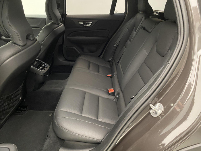 Volvo V60 CC B5 AWD PLUS REZERVACE