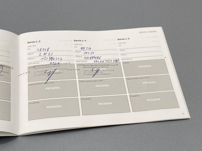 Volvo XC40 D4 AWD R-DESIGN AUT CZ 2.0 d