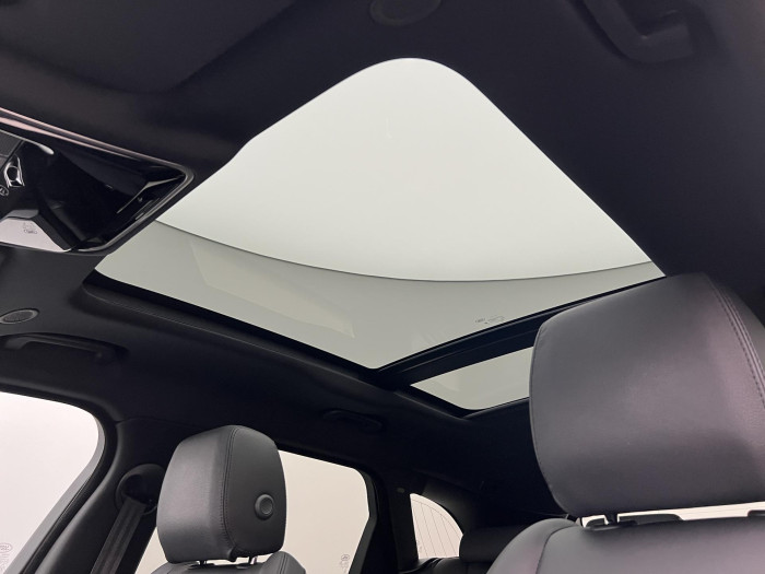 Land Rover Range Rover Velar P250 DYNAMIC SE AWD AUT CZ 2.0 Dynamic SE