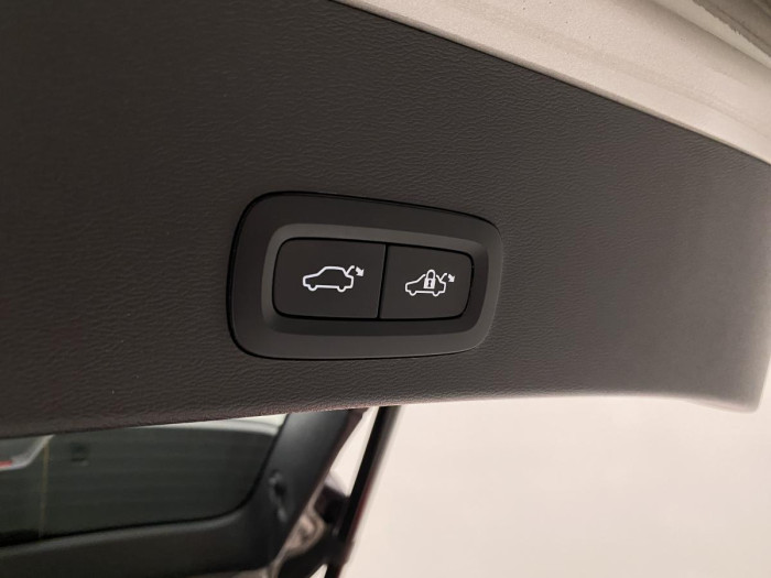 Volvo XC40 D3 INSCRIPTION AUT REZERVACE 2.0 d