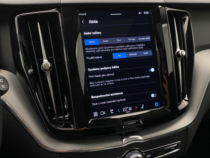 Volvo XC60 T8 AWD DARK PLUS RECHARGE AUT