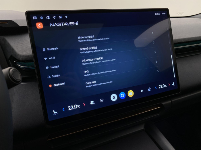 Lynk & Co 08 MORE PHEV