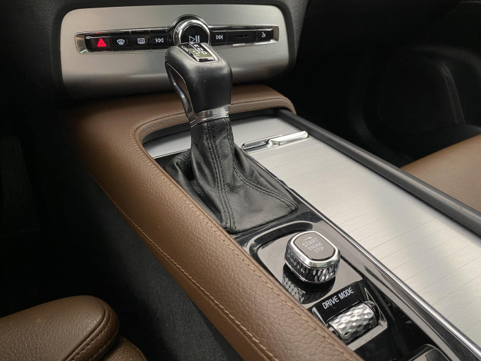 Volvo XC90 T6 AWD MOMENTUM AUT 2.0 Momentum