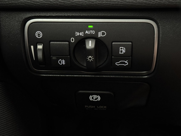 Volvo XC60 D5 AWD SUMMUM AUT 2.4 d Summum