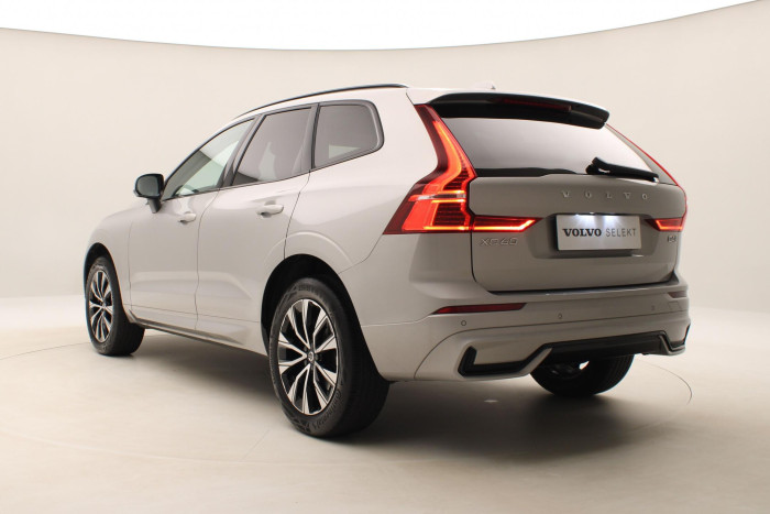 Volvo XC60 B4 AWD PLUS DARK AUT CZ 1.maj